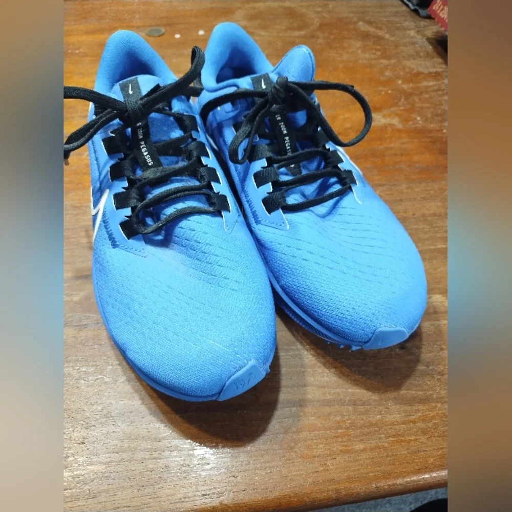 Nike Air Zoom Pegasus, Blue, Size 7.5 Men's, Size 9.5 Women's, Like New - Picture 11 of 13